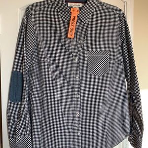 Ladies casual button down shirt